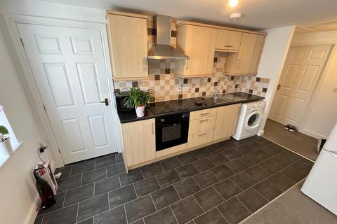 1 bedroom flat to rent, King Street, Burton-On-Trent, DE14