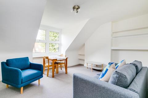 1 bedroom apartment for sale, Silver Crescent, Central Chiswick, W4