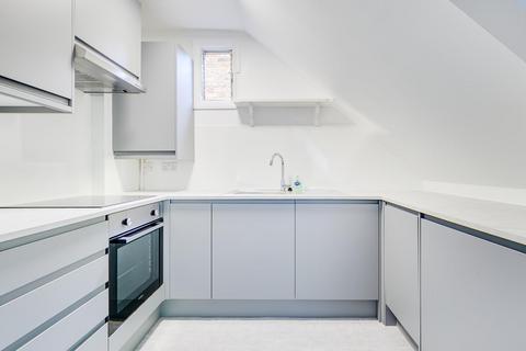 1 bedroom apartment for sale, Silver Crescent, Central Chiswick, W4