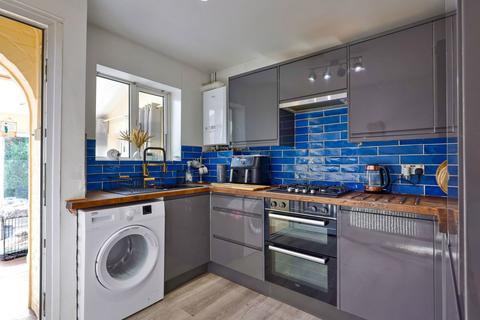 3 bedroom townhouse for sale, Ouseburn Avenue, York YO26