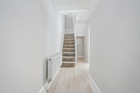 19 Springfield, Bushey Heath, Bushey, WD23 1GL