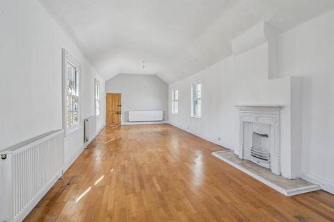 19 Springfield, Bushey Heath, Bushey, WD23 1GL