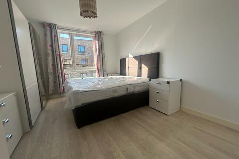 2 bedroom apartment to rent, Blondin Way, Rotherhithe, London, SE16