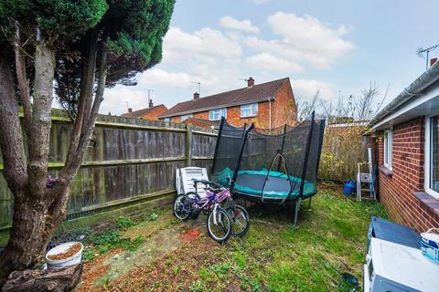 2 bedroom semi-detached bungalow for sale, Banbury,  Oxfordshire,  OX16