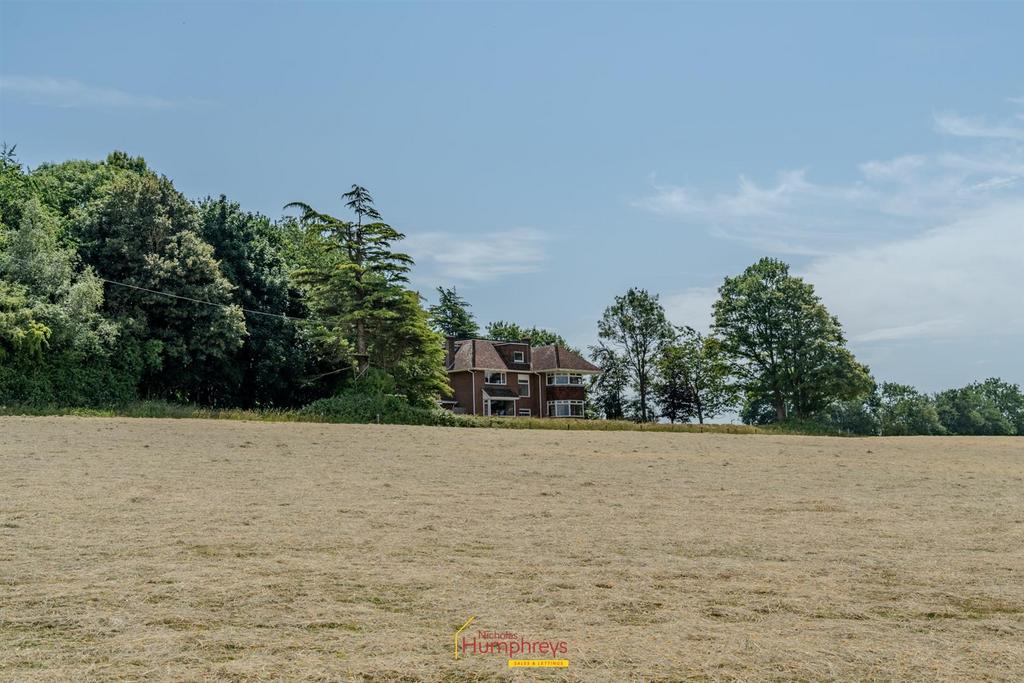 NEW GAUNTS EXTERIOR-01.jpg