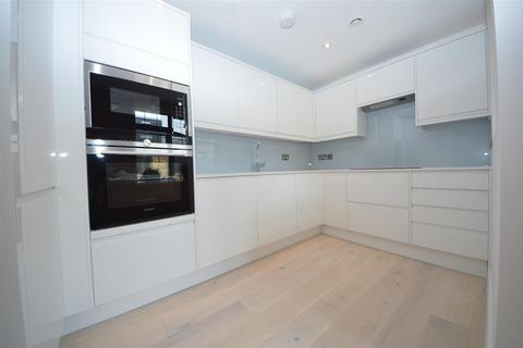 1 bedroom flat to rent, Chevron Apartments, St. James’ Road, Bermondsey