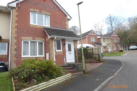 3 bedroom house to rent, Spencer Drive, Tiverton EX16