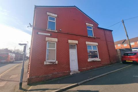 Crispin Street, St. Helens, WA10