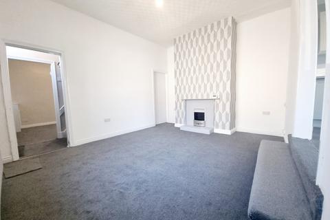 3 bedroom end of terrace house to rent, Crispin Street, St. Helens, WA10