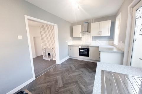 3 bedroom end of terrace house to rent, Crispin Street, St. Helens, WA10