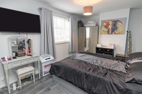 2 bedroom semi-detached house for sale, Granville Drive, Forest Hall, Newcastle Upon Tyne