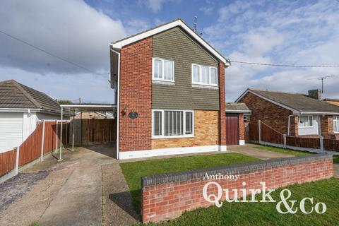 3 bedroom detached house for sale, Whernside Avenue, Canvey Island, SS8