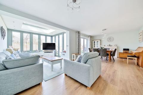 126 Bredhurst Road, Wigmore, Gillingham, ME8 0QU