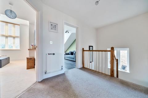 126 Bredhurst Road, Wigmore, Gillingham, ME8 0QU