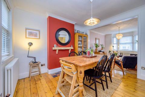 86 Beecham Road, Reading, RG30 2RE