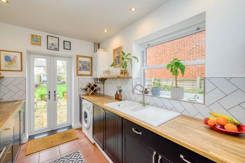 86 Beecham Road, Reading, RG30 2RE