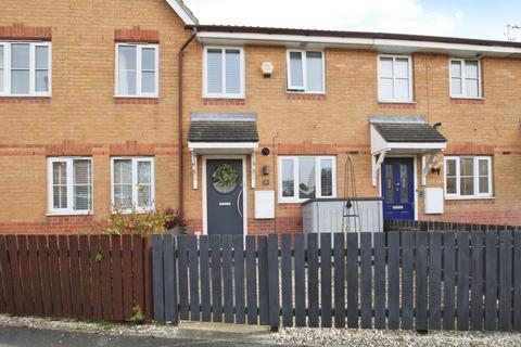 2 bedroom semi-detached house for sale, Salcey Close, Hull, HU7 3HQ