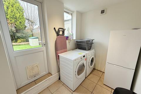 189 Chamberlain Crescent, Shirley, Solihull, B90 2DJ