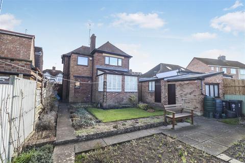 3 bedroom detached house for sale, St. Marys Avenue, Rushden NN10