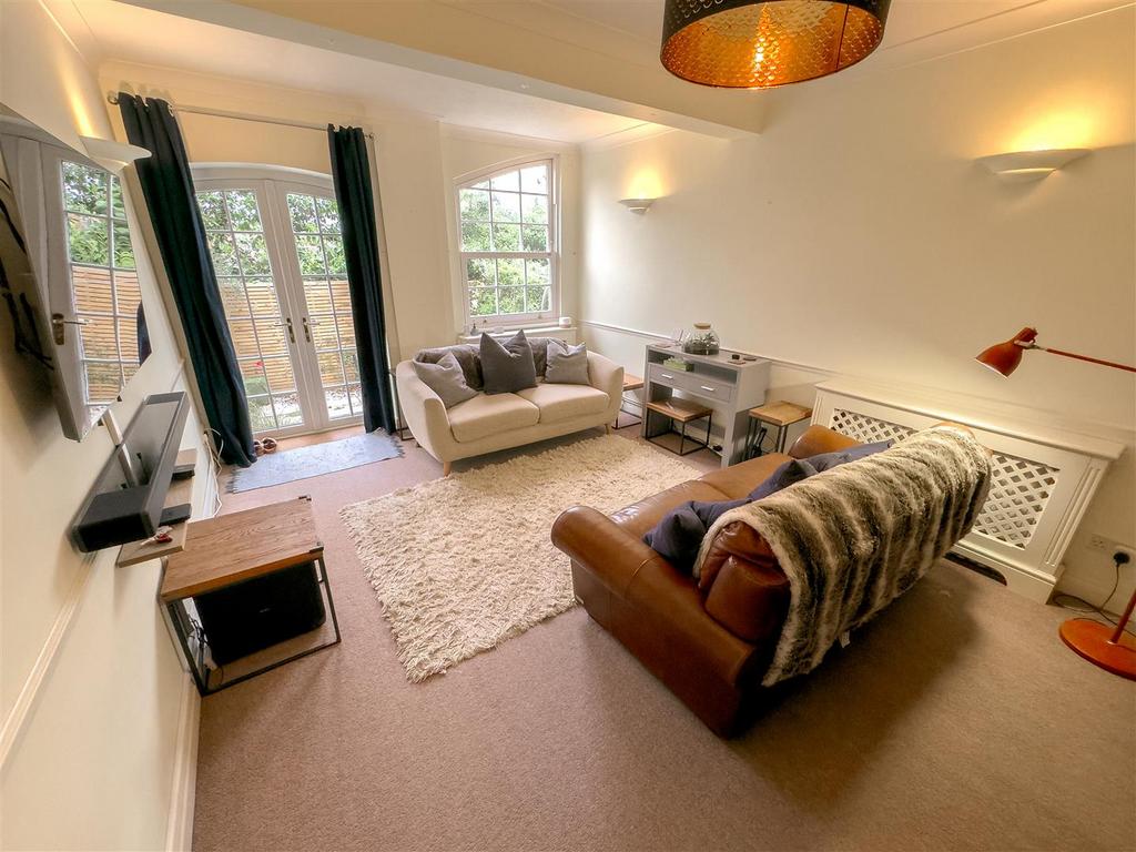 LOUNGE 4.jpg