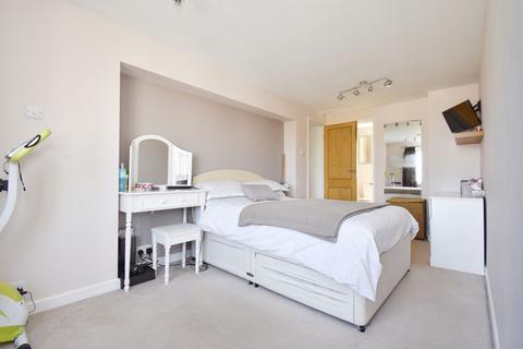 4 Summerhill Close, Orpington, BR6 9PX