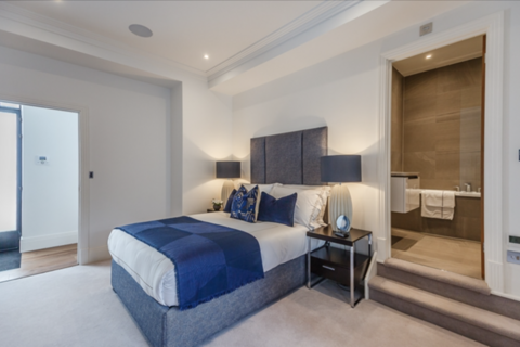 3 bedroom apartment to rent, Rainville Road, London W6