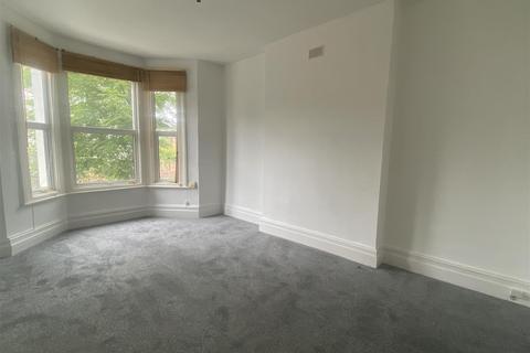 1 bedroom flat to rent, Penge Road