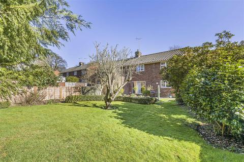 3 bedroom semi-detached house for sale, Chequers, Welwyn Garden City