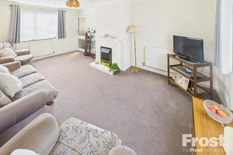 3 bedroom terraced house for sale, Kingsbury Drive, Old Windsor, Berkshire, SL4