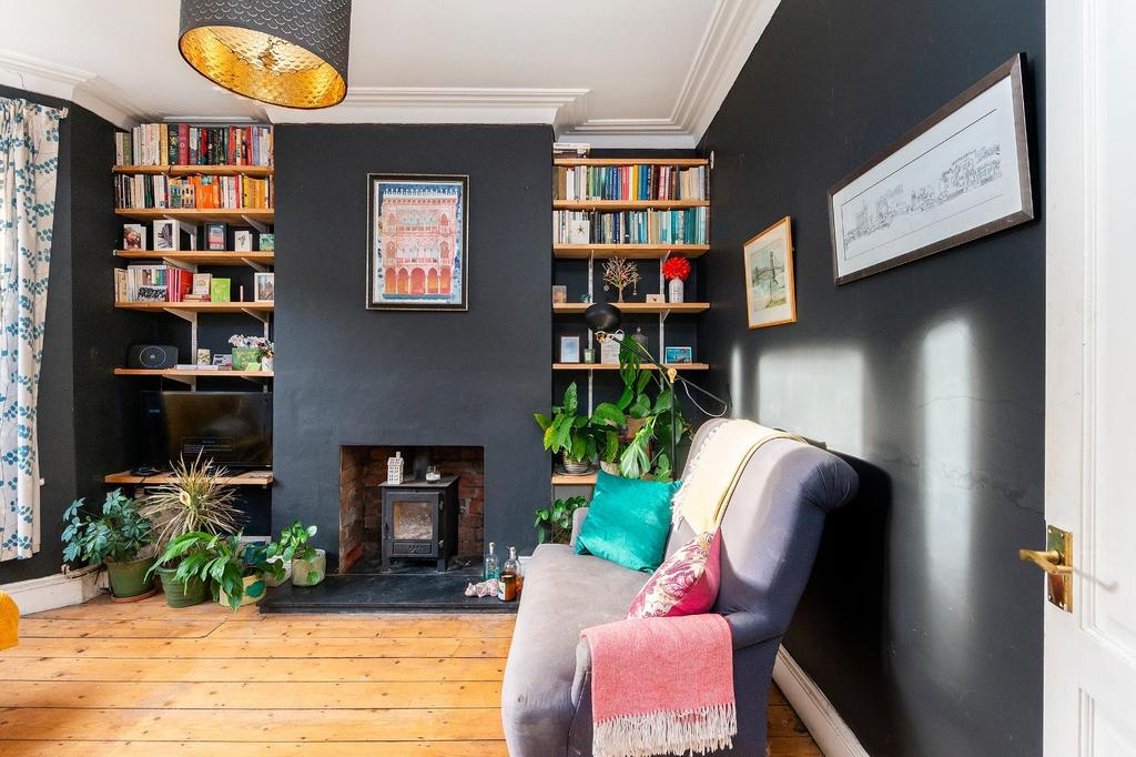 1 C1 R3 WH - Living Room D.jpg