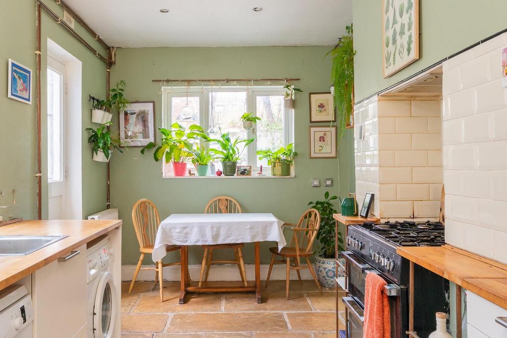 1 C1 R3 WH - Kitchen D.jpg
