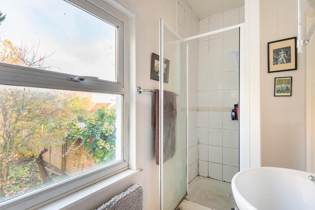 1 C1 R3 WH - Shower Room A.jpg