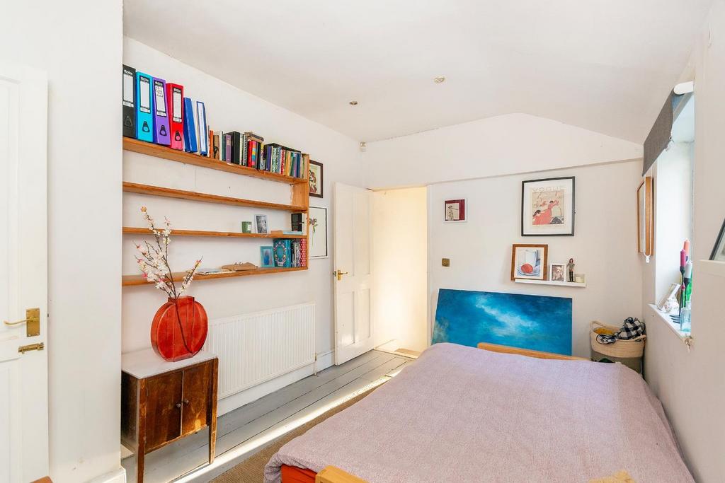 1 C1 R3 WH - Bedroom A.jpg