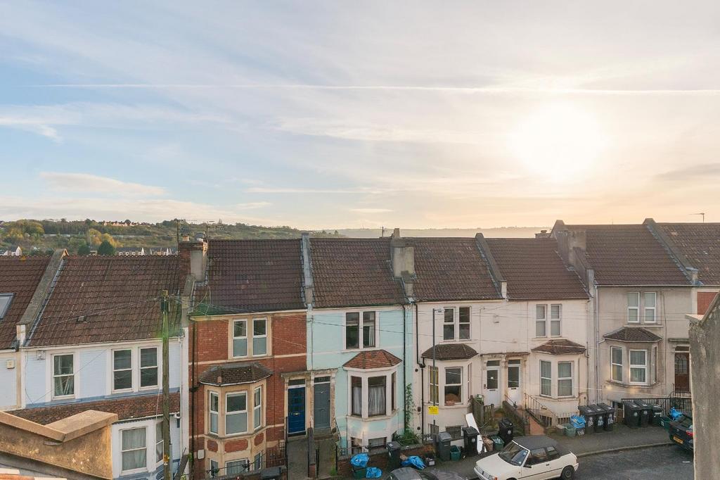 1 C1 R3 WH - Loft View A.jpg