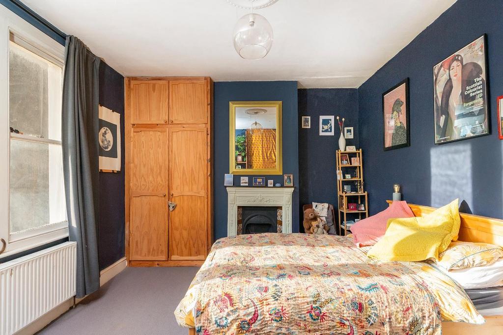 1 C1 R3 WH - Bedroom I.jpg