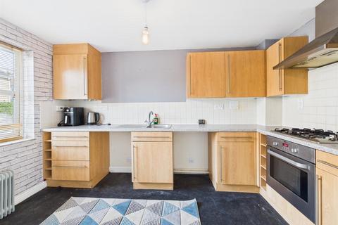 3 bedroom end of terrace house for sale, Neptune Drive, Bridlington