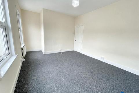 1 bedroom flat to rent, Becket Avenue, London