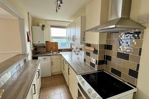 2 bedroom flat to rent, Hawkins Road, Newquay TR7