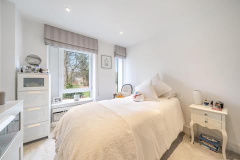 2 bedroom flat for sale, Hartfield Road, Wimbledon