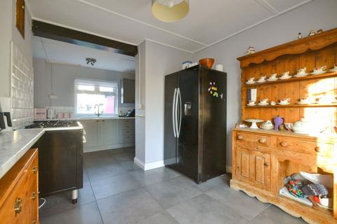 3 bedroom semi-detached house for sale, The Dreys, Sewards End