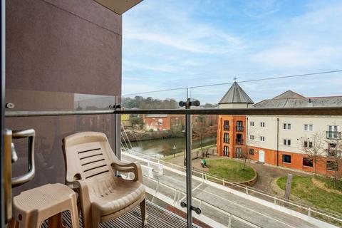 2 bedroom apartment for sale, Wherry Road, Bridgemaster Court Wherry Road