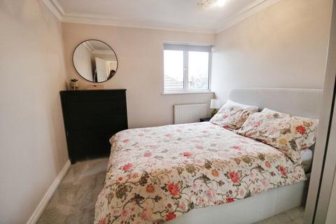 1 bedroom flat to rent, Glendale Gardens, Leigh-on-sea, SS9