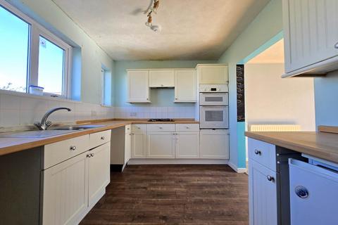 15 Barton Tors, Bideford, EX39 4EY