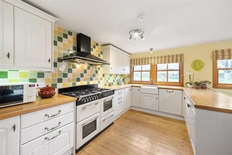 3 bedroom house for sale, 1 Madras Road, Auchtermuchty