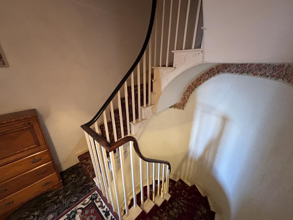 Second floor landing