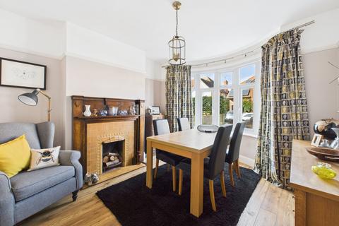 15 Brooklands Drive, Gedling, Nottingham, NG4 3GU