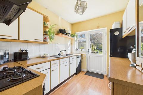 15 Brooklands Drive, Gedling, Nottingham, NG4 3GU