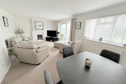 undefined, Hilton Road, New Milton, Hampshire. BH25 5EZ