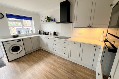 undefined, Hilton Road, New Milton, Hampshire. BH25 5EZ