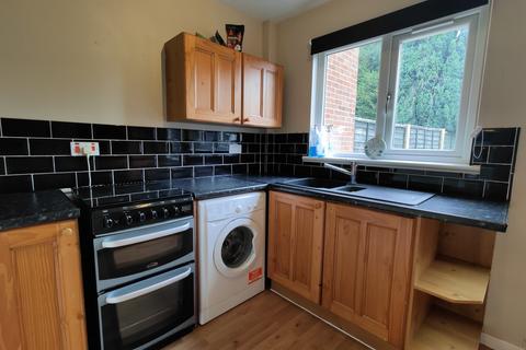 2 bedroom house to rent, Haldane Road, North Thamesmead, SE28